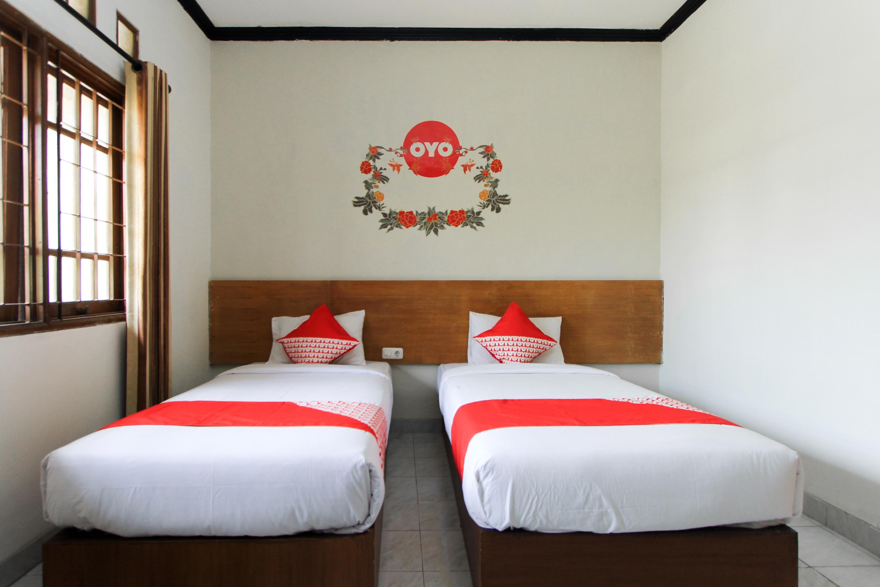 Santo Guest House Sorabaya Extérieur photo