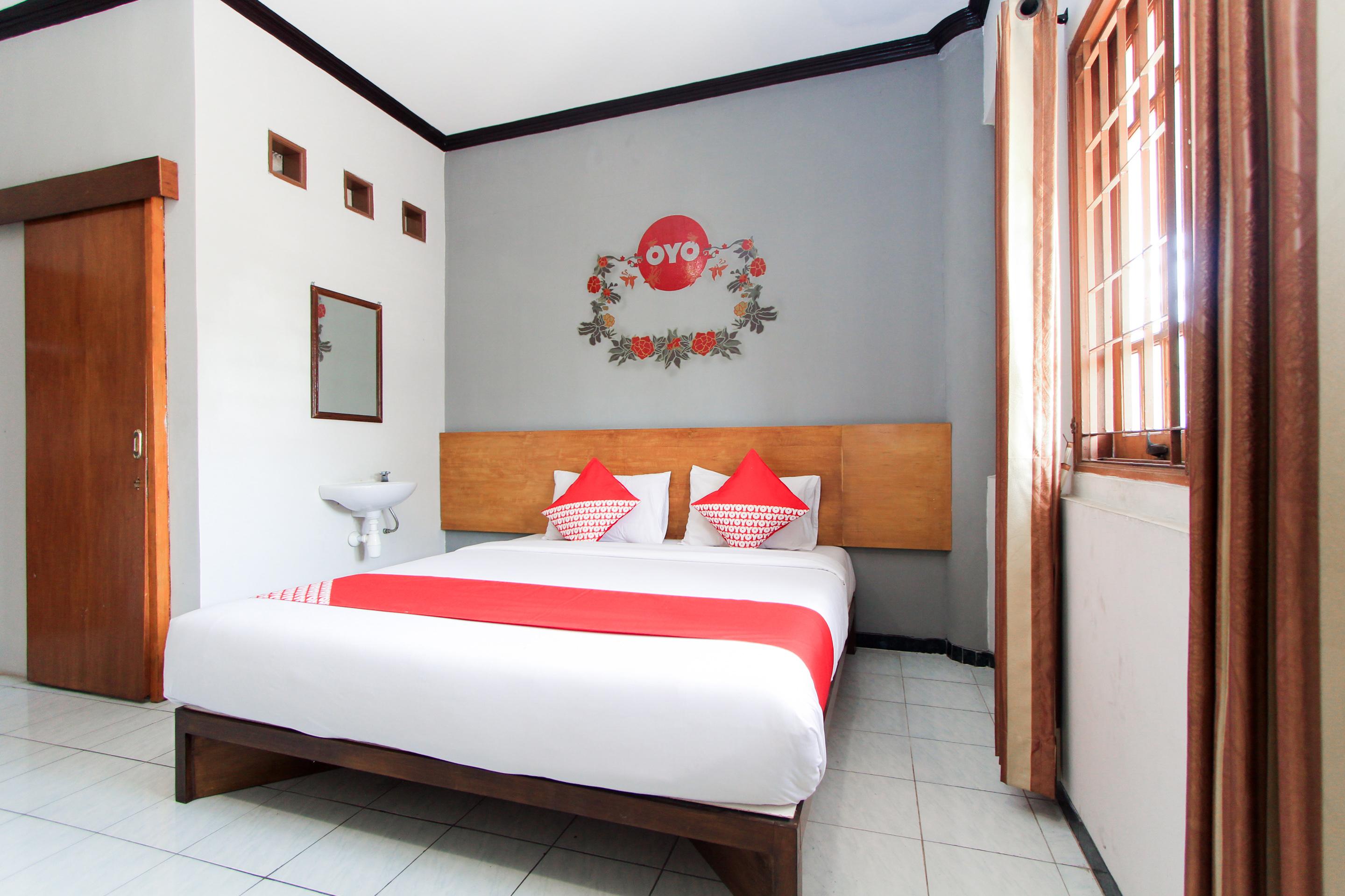 Santo Guest House Sorabaya Extérieur photo