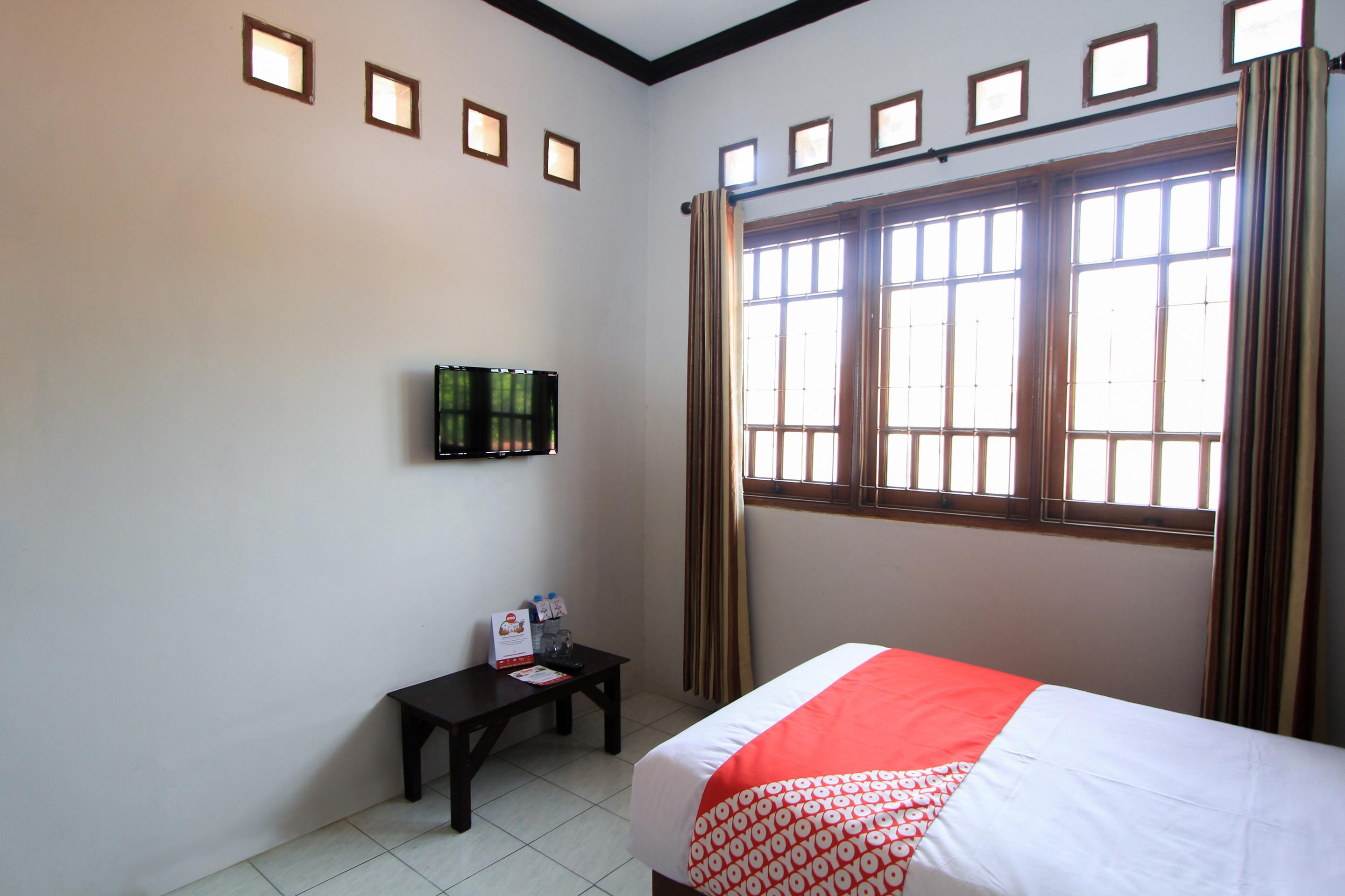 Santo Guest House Sorabaya Extérieur photo